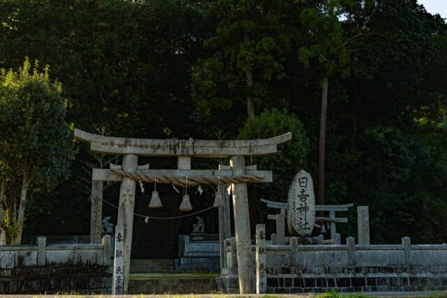 「日吉神社」
愛媛県今治市野間覚庵767
#愛媛 #今治 #鳥居⛩ #鳥居⛩️の見える風景 #神社フォトコンわたしと神社
#大空 #雲 #青空 #日吉神社
