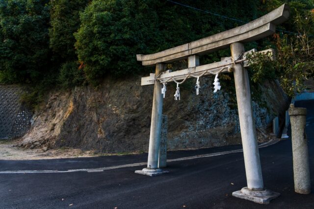 「姫坂神社・宮下」
愛媛県今治市宮下町3丁目1504
#神社 #鳥居 #神社仏閣 #torii #今治市 #愛媛県 #姫坂神社⛩  #鳥居