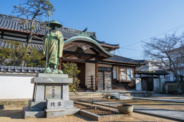 「長泉寺」
愛媛県今治市波方町波方甲１６２５
#寺 #寺巡り #神社仏閣 #空 #仏教 #日本 #temple #今治 #愛媛県